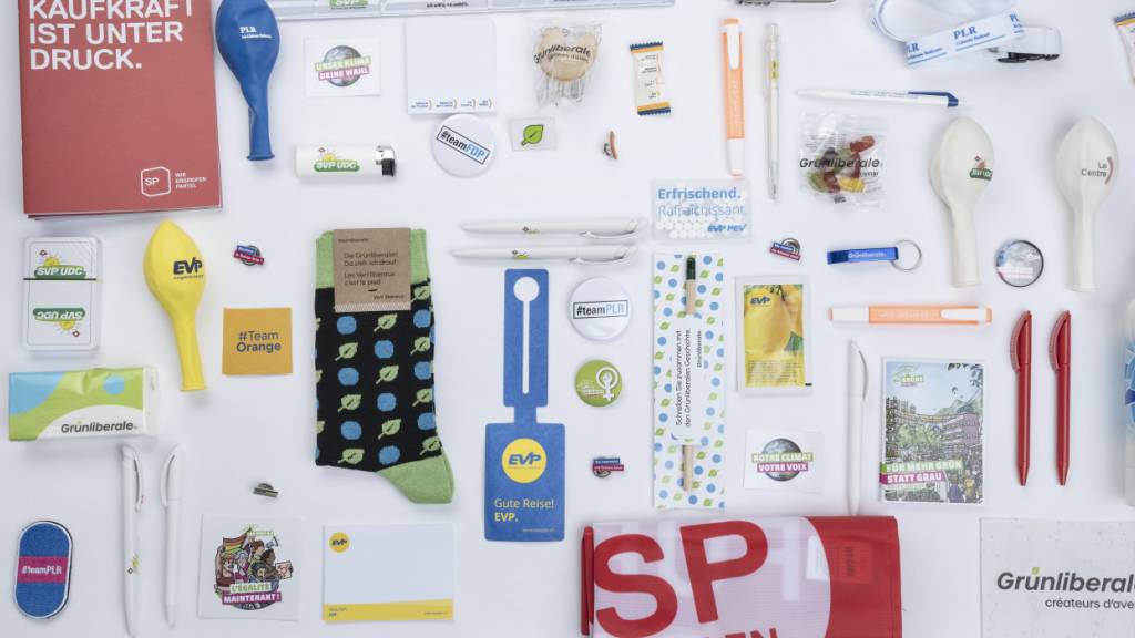 SRG-Wahlbarometer: Die Pole gewinnen, die politische Mitte verliert