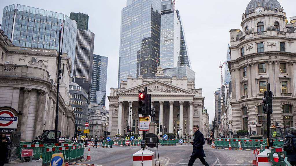 Situation in Grossbritannien entschärft sich: Die Teuerung entspricht wieder dem Inflationsziel der Bank of England. (Archivbild)