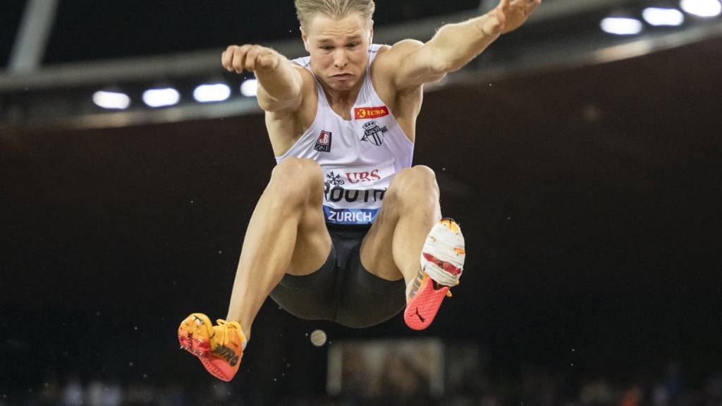 Zehnkampf-Olympiasieger Markus Rooth, hier bei Weltklasse Zürich 2024 als Weitspringer im Einsatz, fliegt nicht an die WM nach Tokio