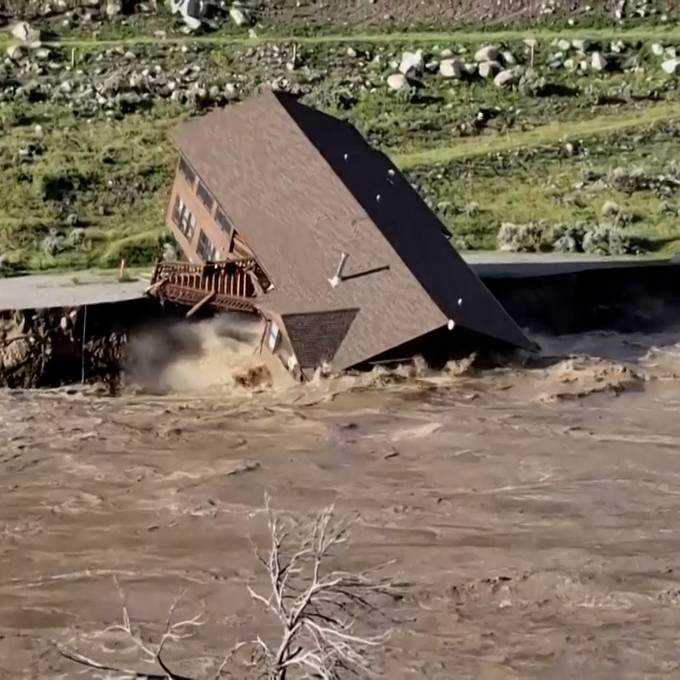 Überschwemmungen im Yellowstone-Nationalpark reissen Brücken, Strassen und Häuser mit