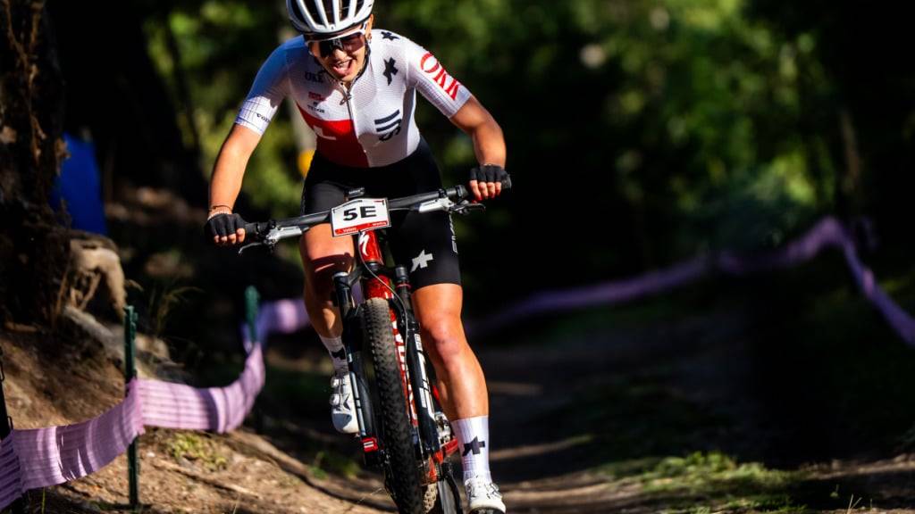 Auch auf dem Mountainbike ein Versprechen: Anja Grossmann holte an der WM in Ruanda die Bronzemedaille im Strassenrennen der Juniorinnen. (Archivbild)