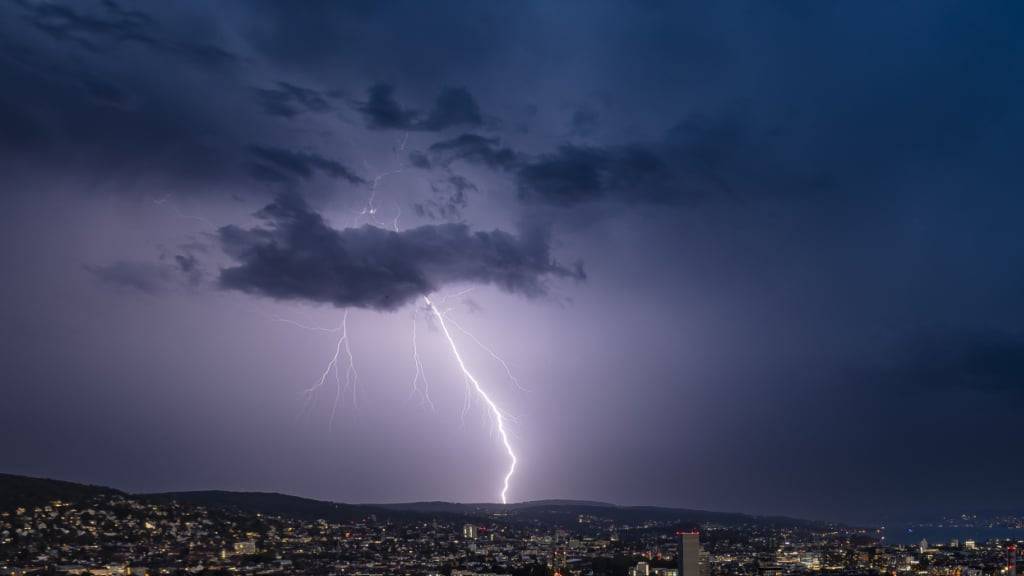 Mit dem Sommer ist vergangene Woche auch die Gewittersaison gestartet. (Archivbild)
