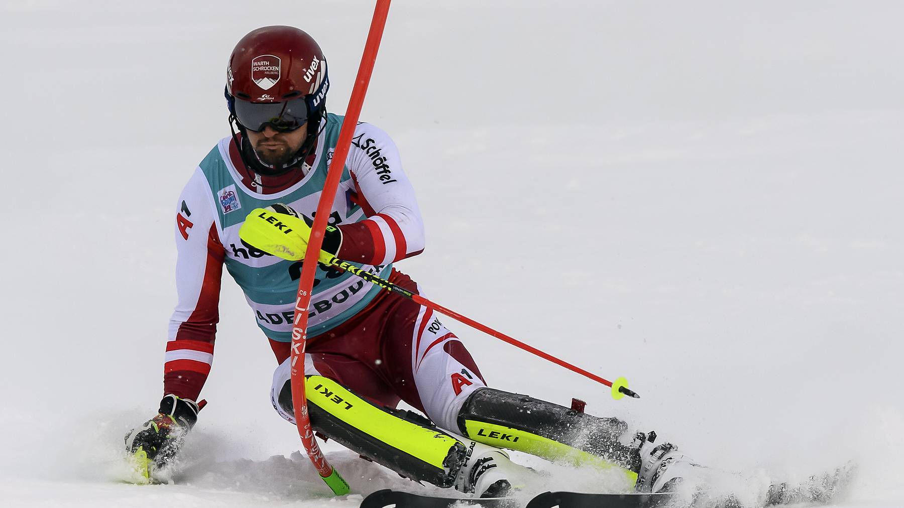 Johannes Strolz wurde 2022 in Adelboden Erster im Slalom.