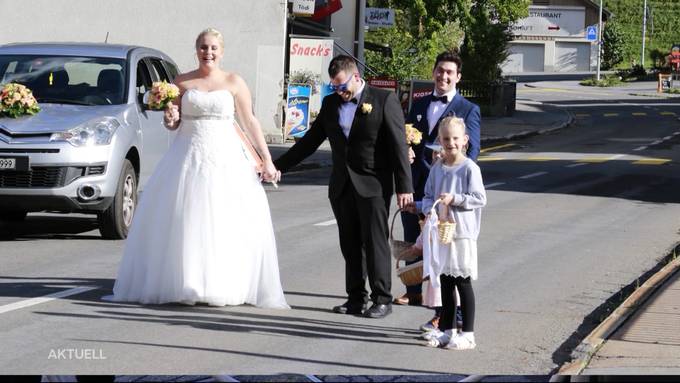 Feuerwehreinsatz vor der Trauung: Hochzeit fiel fast ins Wasser