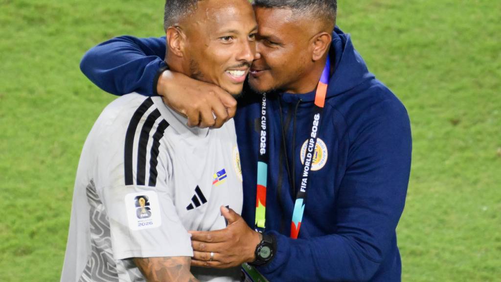 Eloy Room wird von seinem Team und ganz Curaçao für seine Paraden gegen Ecuador gefeiert