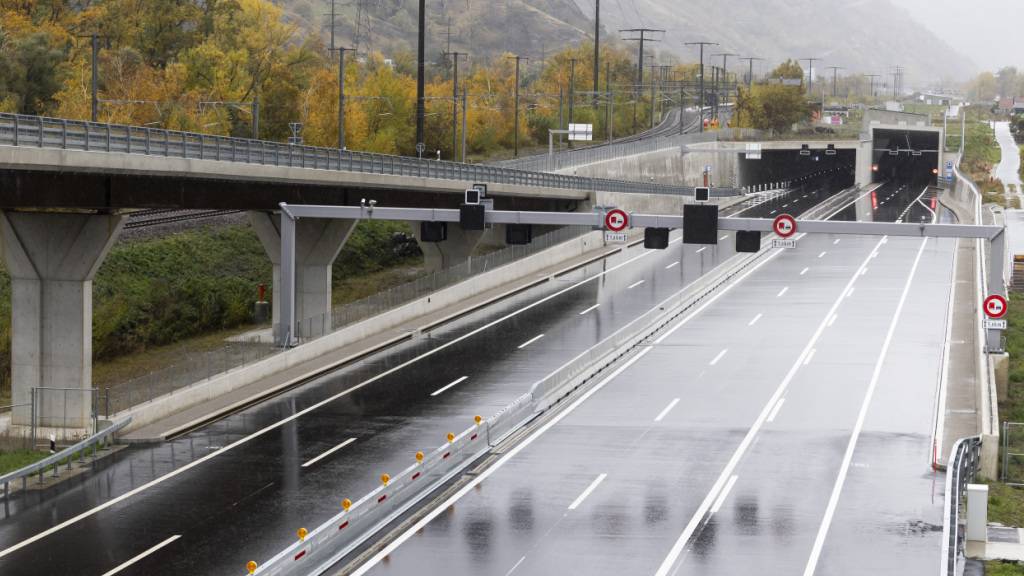 Der Tunnel von Raron ist eines der Schlüsselbauwerke, die am Montag im Rahmen der Einweihung des A9-Abschnitts zwischen Gampel-Steg und Visp West in Betrieb genommen wurden.