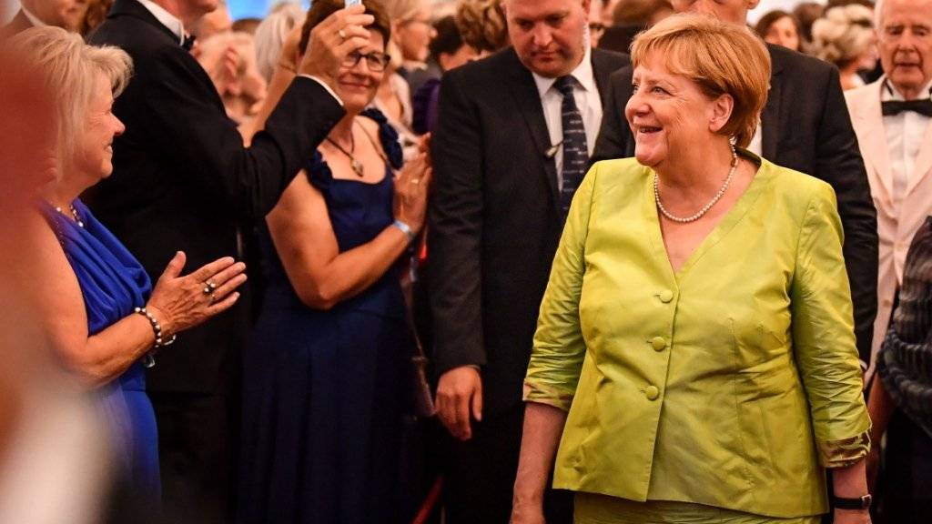 Die deutsche Kanzlerin Angela Merkel schaute sich auch am Freitagabend eine Darbietung bei den berühmten Bayreuther Festspielen in Deutschland an. (Archivbild)
