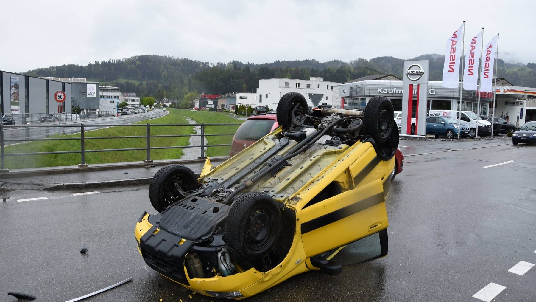 So sah das Auto einer 23-Jährigen nach einem Unfall in Berneck aus.