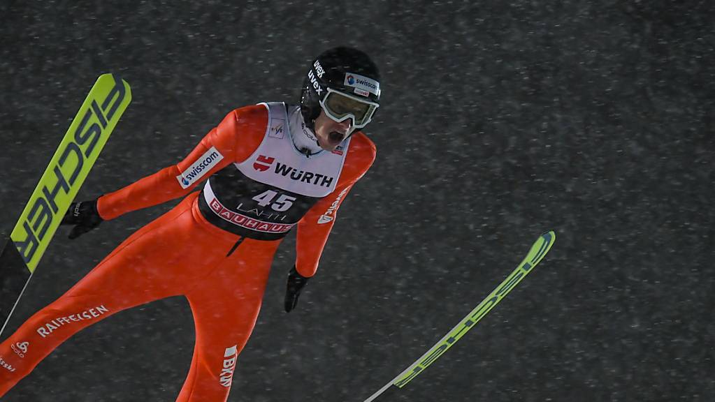 Gregor Deschwanden im Schneetreiben von Lahti.