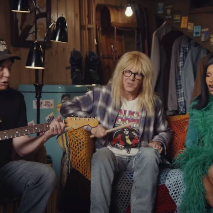 Dolly Parton, Wayne's World und Corona: Das bringt die Super-Bowl-Werbung