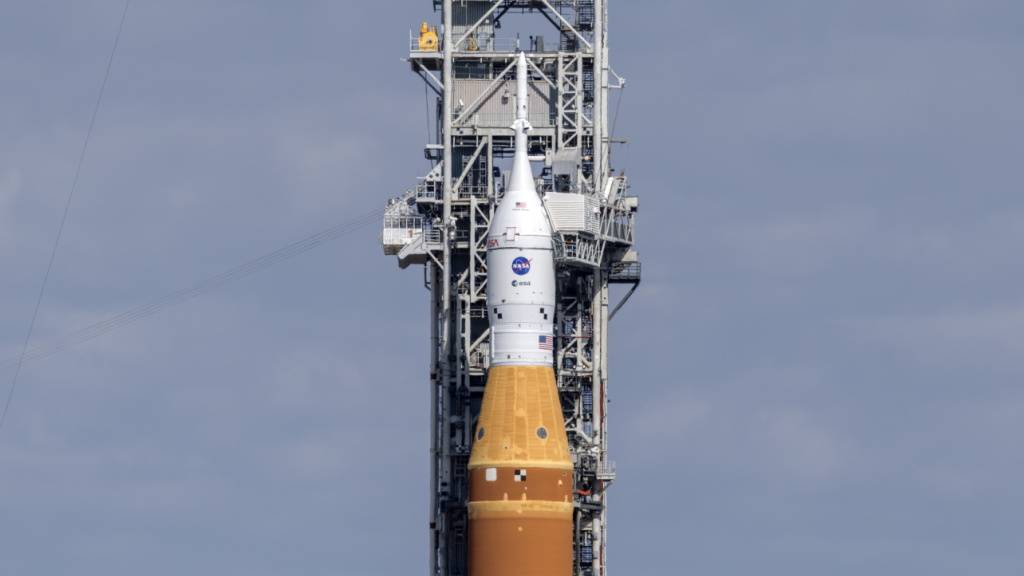 Mit der «Artemis 2»-Mission sollen vier Astronauten demnächst den Mond umrunden. Beim ersten grossen Bodentest gab es allerdings technische Probleme. (Archivbild)