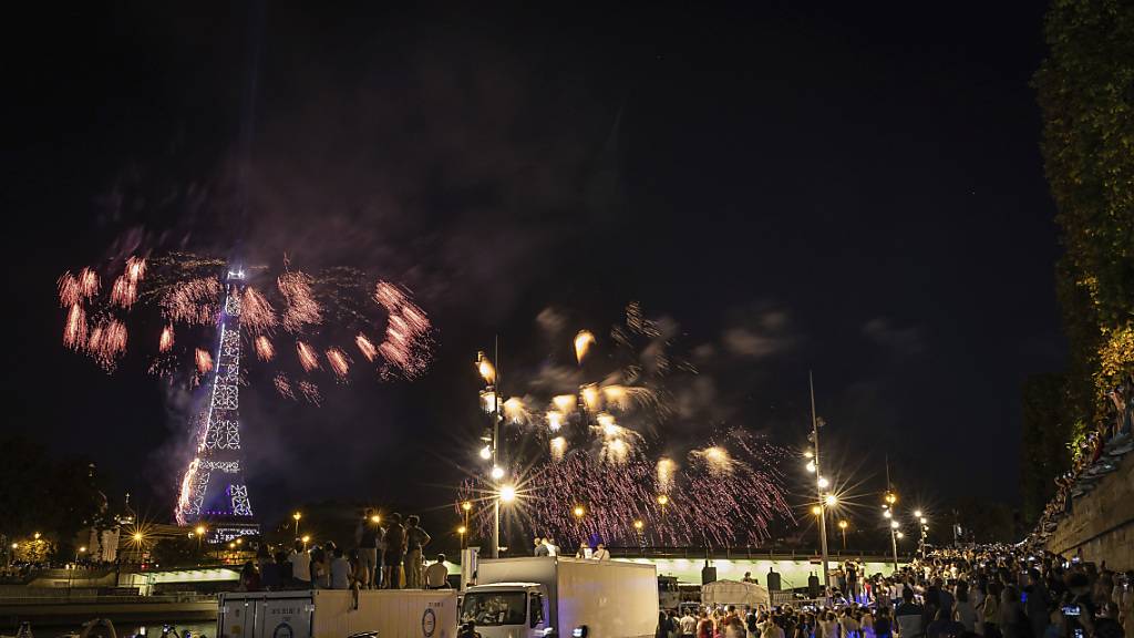 Frankreich erinnert an den Sturm auf die Bastille im Jahr 1789, der als symbolischer Beginn der Französischen Revolution angesehen wird. Foto: Aurelien Morissard/AP