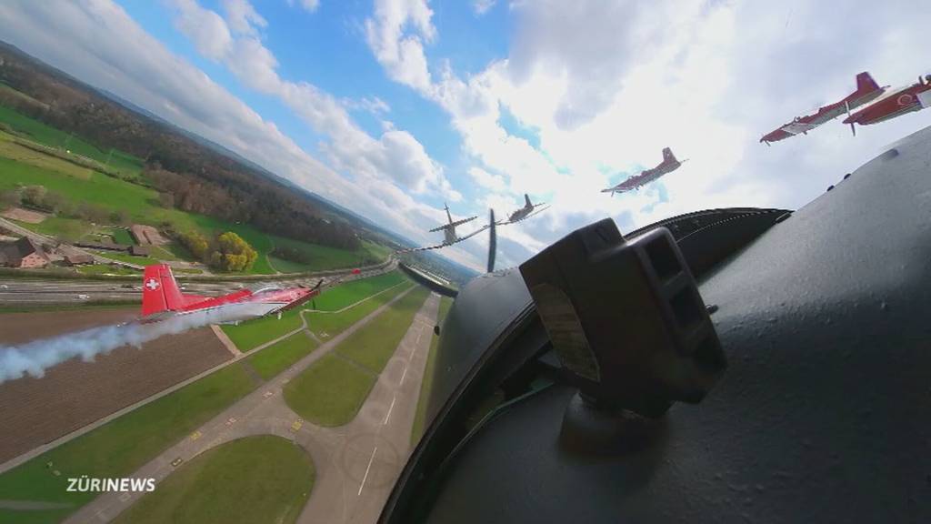 PC-7-Team trainiert über Dübendorf