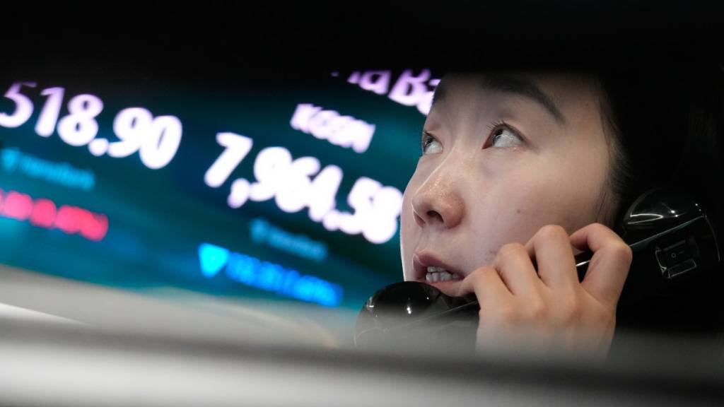 Asiatische Börsen fallen wegen Tech-Aktien und Nahost-Krieg