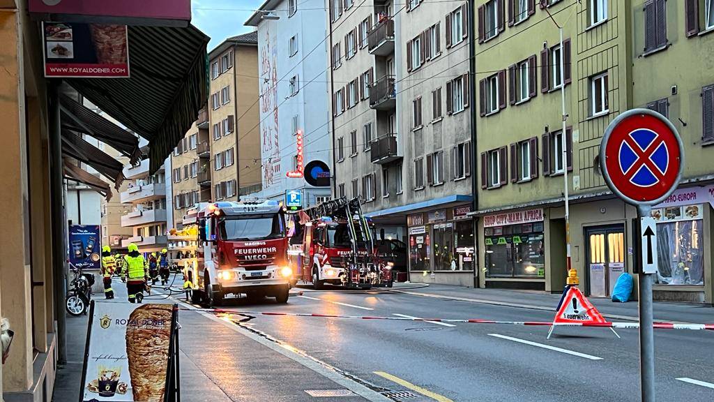 Grosseinsatz wegen Brand an Baselstrasse – 80 Einsatzkräfte waren vor Ort