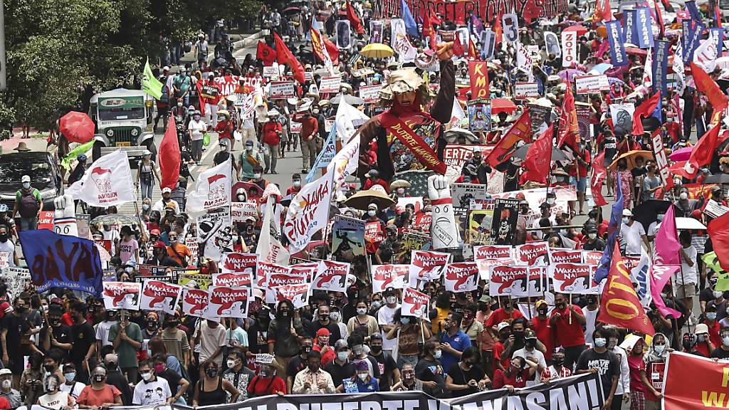 Proteste bei Dutertes letzter Rede zur Lage der Nation