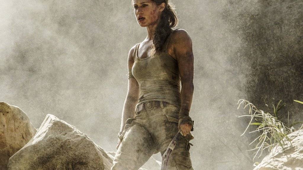 Alicia Vikander spielt Lara Croft in der Neuauflage von «Tomb Raider». Die Computerspiel-Verfilmung setzte sich am Wochenende vom 15. bis 18. März 2018 an die Spitze der CH-Kinocharts. (Archiv)