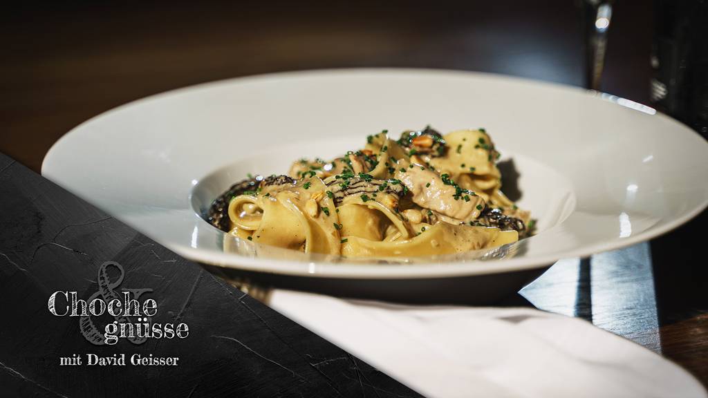 Pasta mit Morchelrahmsauce und Kalbsfilet 