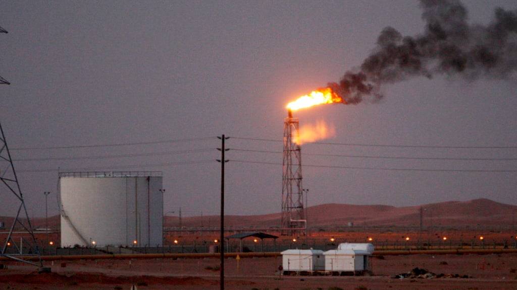 Der Angriff Israels auf den Iran führt unter anderem auch zu steigenden Ölpreisen. De Preis der Nordseesorte Brent kletterte in der Nach um über 10 Prozent in die Höhe.(Symbolbild)