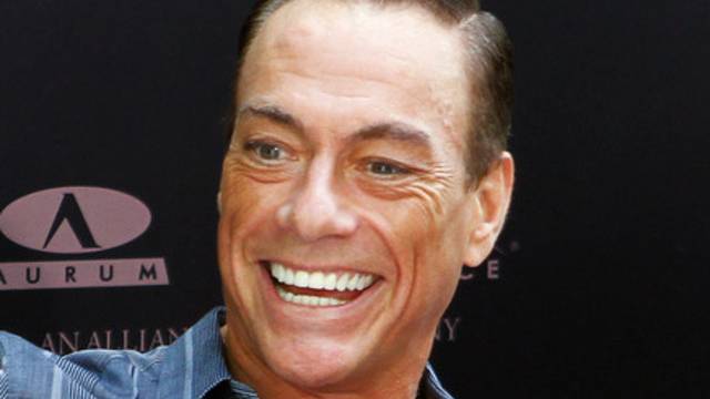 Actionheld Jean Claude Van Damme  hat jetzt eine k nstliche 