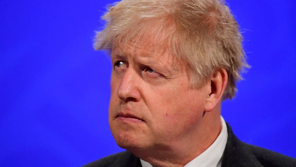 dpatopbilder - Der britische Premierminister Boris Johnson spricht bei einer Pressekonferenz in der Downing Street. Foto: Toby Melville/PA Wire/dpa