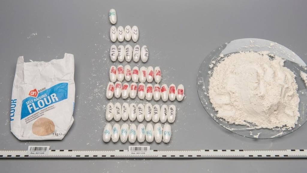 Drogenkuriere schmuggeln im Körper Kokain über die Grenze