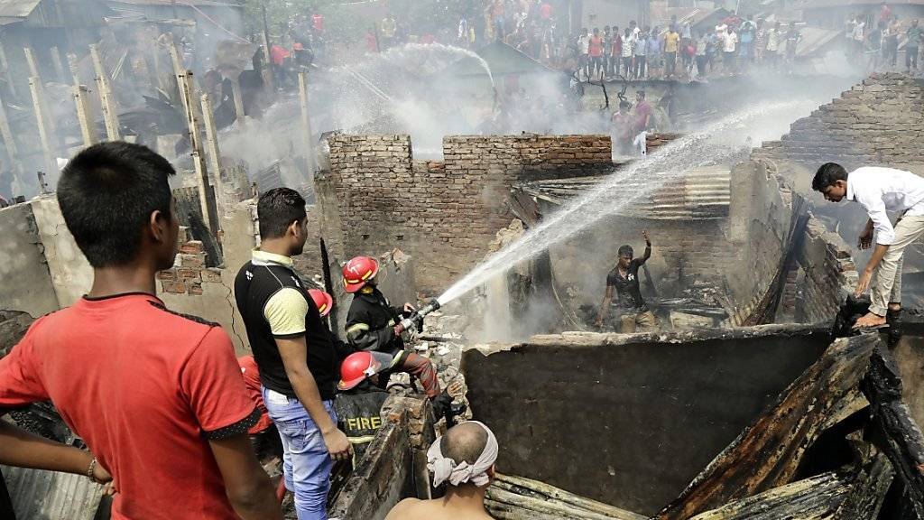Immer wieder verheerende Feuer: In Bangladesch hat sich in einer Fabrik eine Explosion ereignet. (Archivbild)