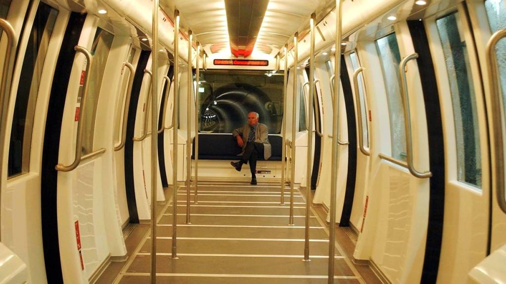 Wegen eines technischen Defekts musste die Skymetro des Flughafens Zürich evakuiert werden. (Archivbild)