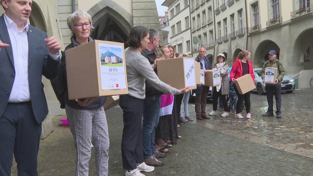 Petition für Erhalt der Geburtenabteilung Frutigen eingereicht