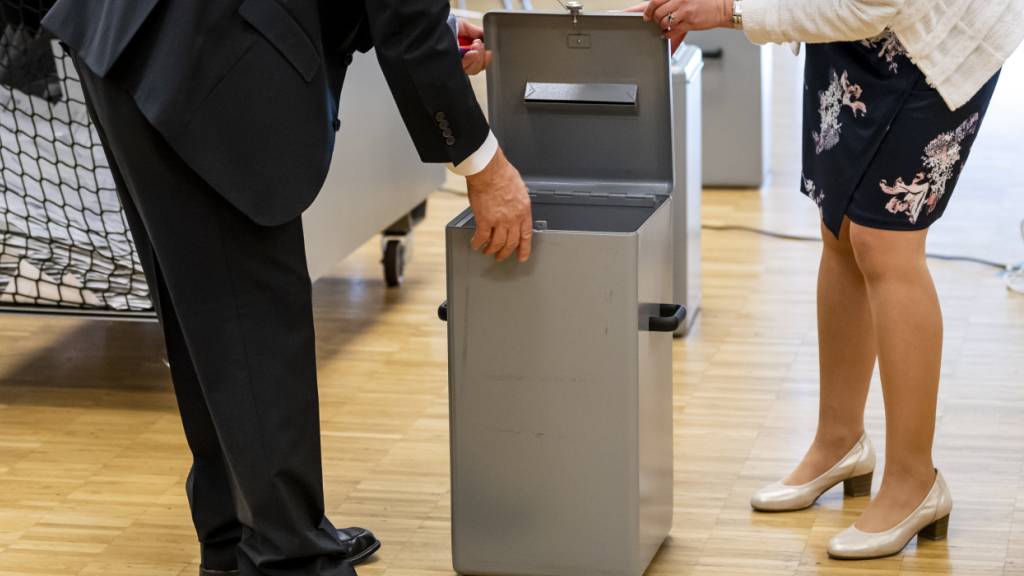 Am 8. März 2026 können die Schweizer Stimmbürgerinnen und Stimmbürger über vier Vorlagen abstimmen. (Archivbild)