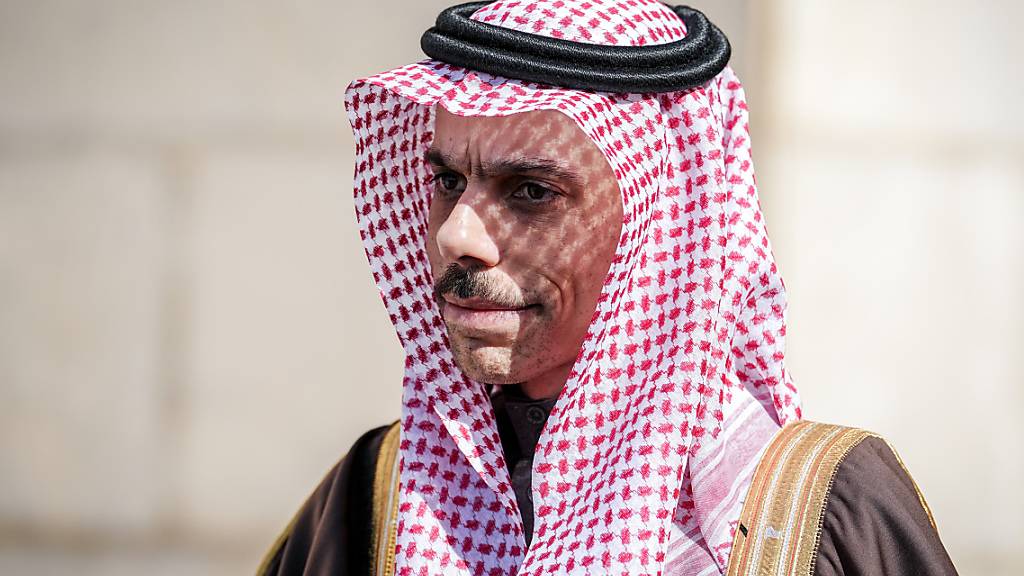 ARCHIV - Faisal bin Farhan Al Saud, Außenminister des Königreichs Saudi-Arabien. Foto: Kay Nietfeld/dpa