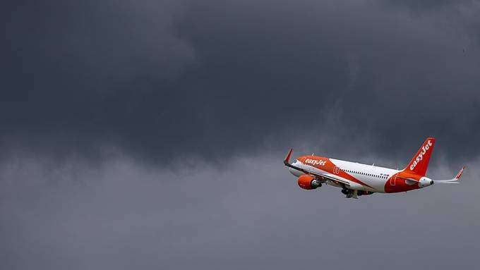 Easyjet-Flugzeug entgeht knapp Absturz in Genfersee
