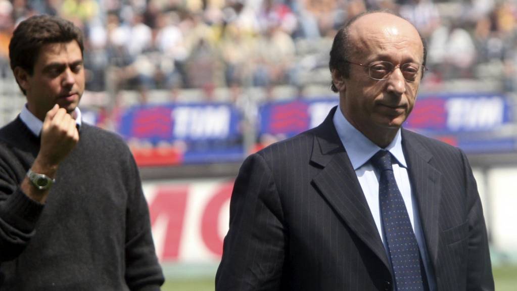 Juventus Turins Generaldirektor Luciano Moggi (rechts) am 7. Mai 2006 anlässlich der Partie Juventus - Palermo