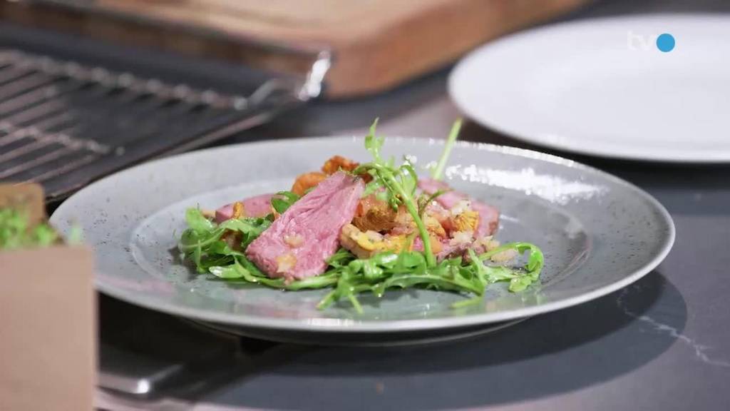 Tagliata vom Rindsentrecôte mit Eierschwämmli