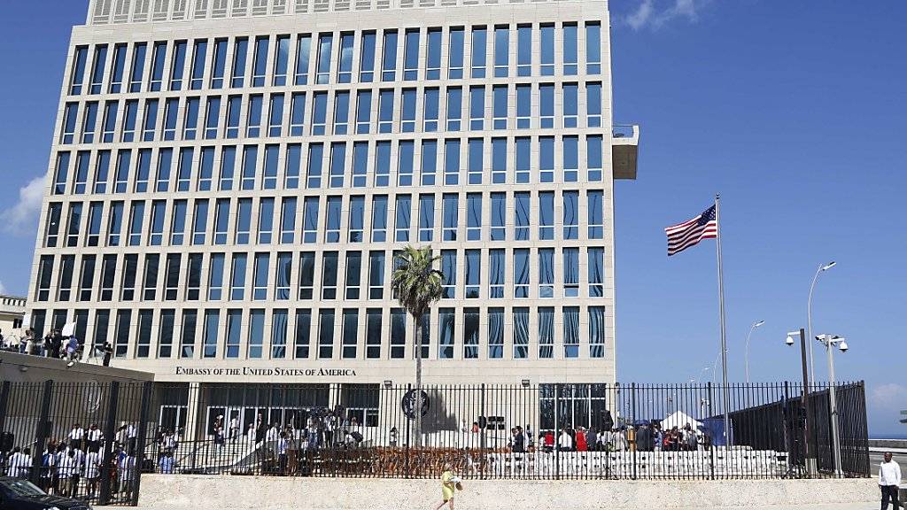 Nach merkwürdigen Attacken auf Mitarbeiter: Die USA erwägen die Schliessung ihrer Botschaft in Kuba, die nach jahrzehntelanger diplomatischer Eiszeit erst 2015 wieder eröffnet wurde. (Archivbild)