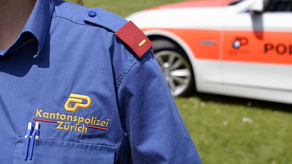Die Zürcher Kantonspolizei hat am Montagnachmittag in Dietikon eine tote Frau gefunden. Ihr getrennt von ihr lebender Mann wurde noch am gleichen Tag verhaftet. (Symbolbild)
