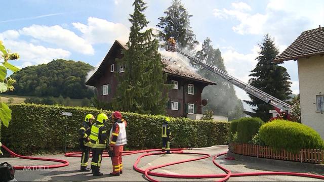 Grossbrand von Mehrfamilienhaus in Reiden