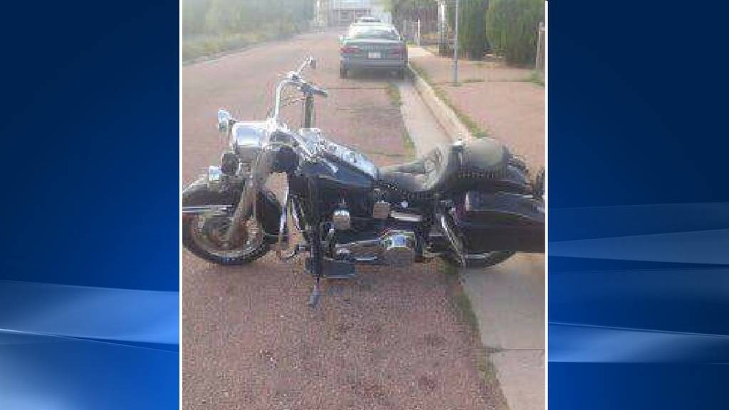Dieses Motorrad - mit Asche - wurde gestohlen.