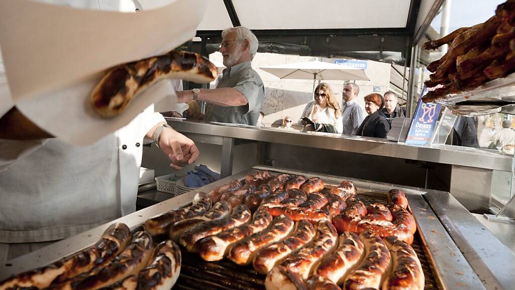 Gastrobetriebe in Zürich sollen während der Rad-WM beispielsweise auch einen Grill betreiben dürfen. (Archivbild)