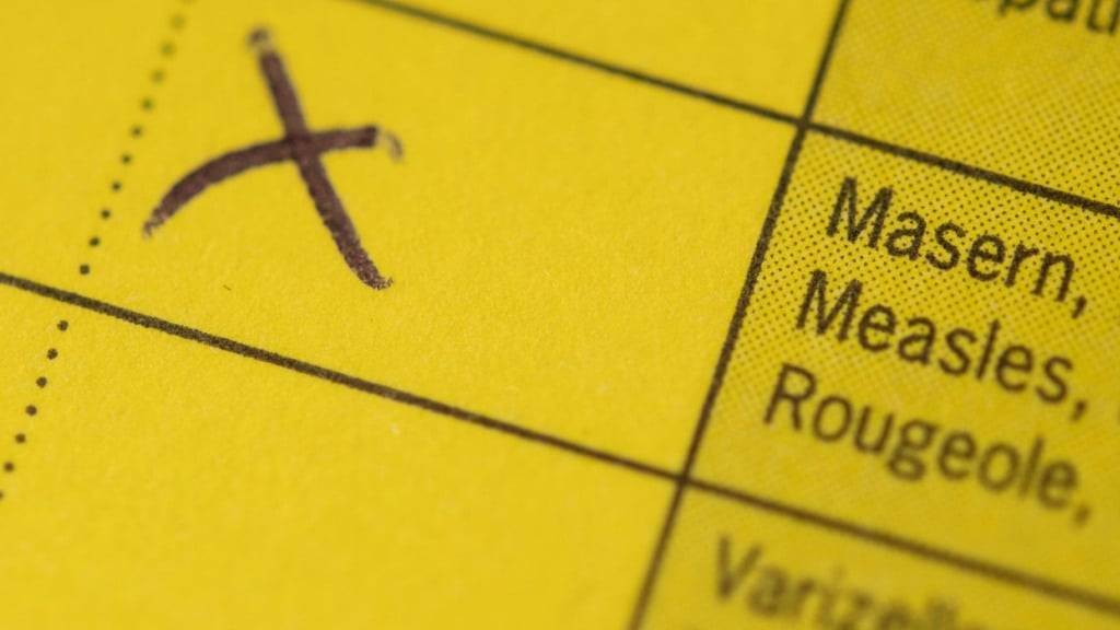 Das WHO-Regionalbüro Europa und Unicef warnen, dass Nachlässigkeiten beim Impfen die kindliche Gesundheit gefährdeten und eine weitere Ausbreitung etwa von Masern begünstigten. (Archivbild)