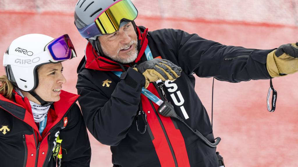 Den Weg für Jasmine Flury und die Schweizer Speedfahrerinnen künftig ein anderer vor: Stefan Abplanalp wird als Gruppentrainer abgelöst