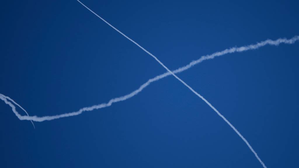Israels Armee: Iran greift erneut mit Raketen an