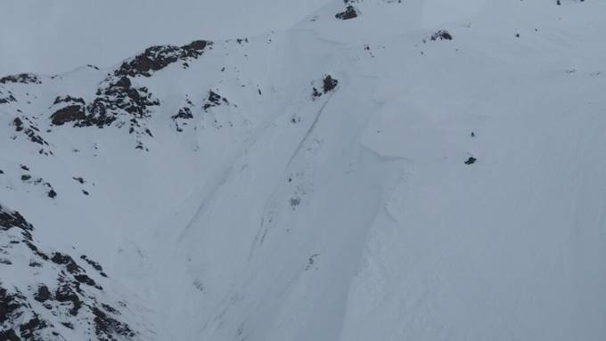 42-jähriger Skitourenfahrer stirbt in Lawine