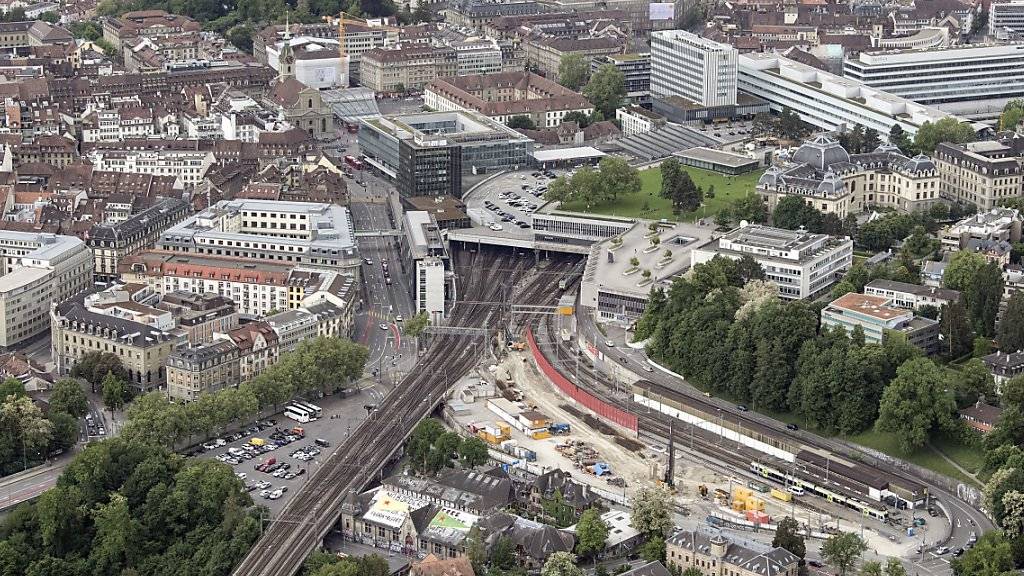 Unterbruch im Bahnverkehr: Eine Störung an der Bahnanlage legte den Bahnhof Bern am Donnerstagmittag lahm.