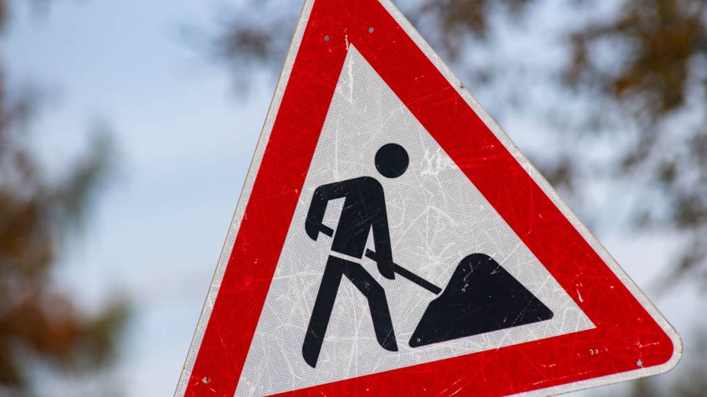 Strasse in Goldau SZ wird breiter und erhält einen Radstreifen