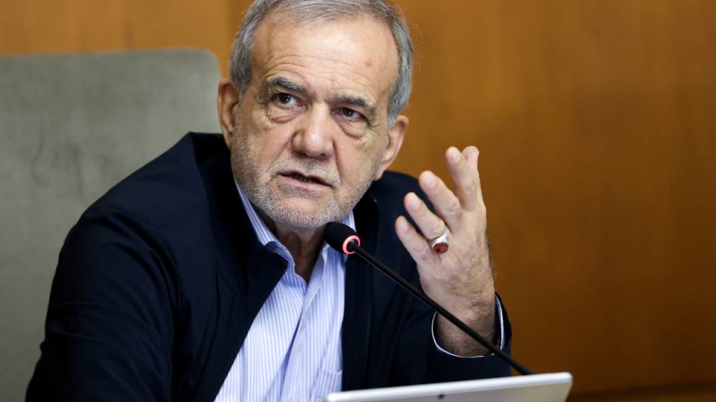 Irans Präsident beauftragt Aussenminister mit US-Verhandlungen