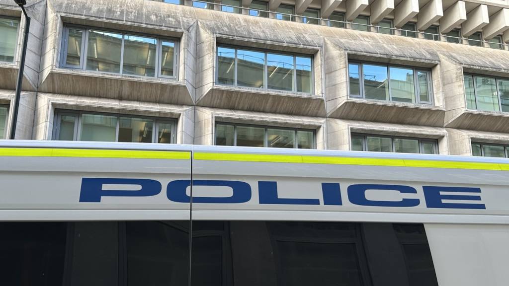 Spionage im Auftrag Chinas? Festnahmen in London und Wales