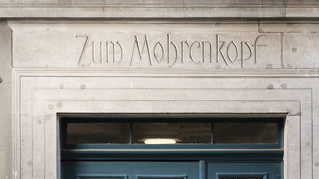 Stadt Zürich hält am Abdecken von Mohren-Inschriften fest
