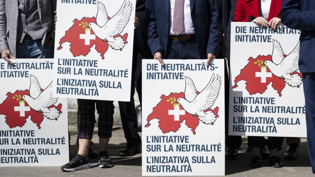 Ständerat beharrt auf Gegenvorschlag zur Neutralitätsinitiative