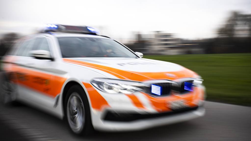 Die Kantonspolizei St. Gallen rückte zu einem Unfall nach Waldkirch aus. (Symbolbild)